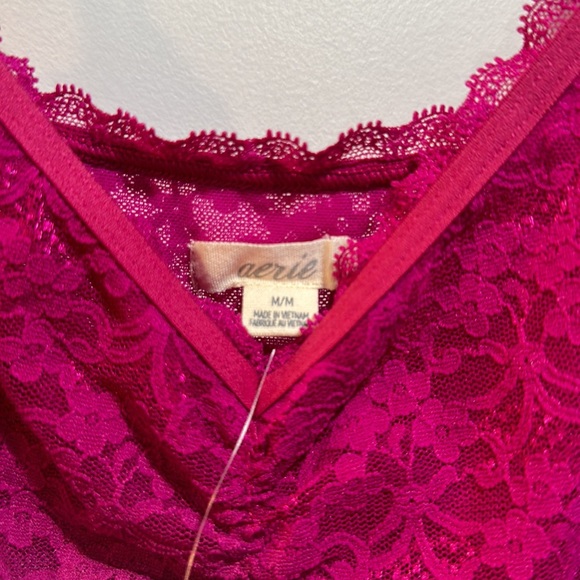 BRAND NEW AERIE Fushia lace camisole size M - Picture 3 of 5